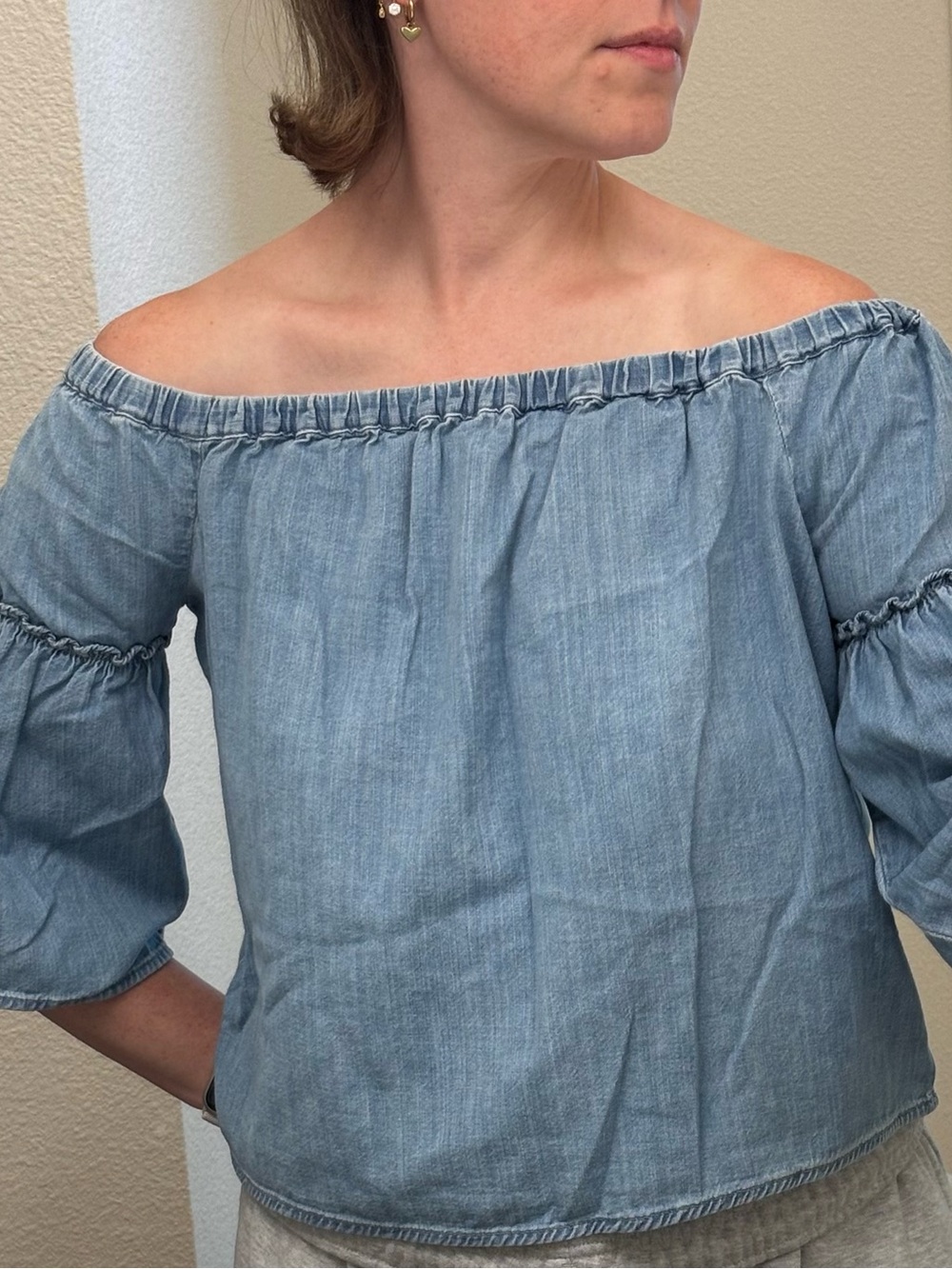 Madewell Light Blue Off-the-Shoulder Chambray Top